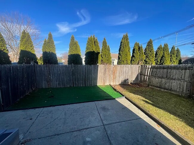 Backyard - 9 Gillan Ave Unit 9 Gillan Ave