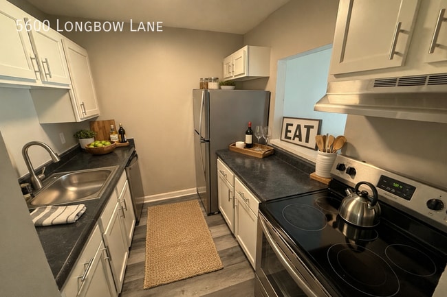 Photo - 5600 Longbow Ln