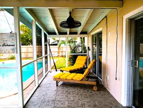 Photo - 1052 Myrtle Ln