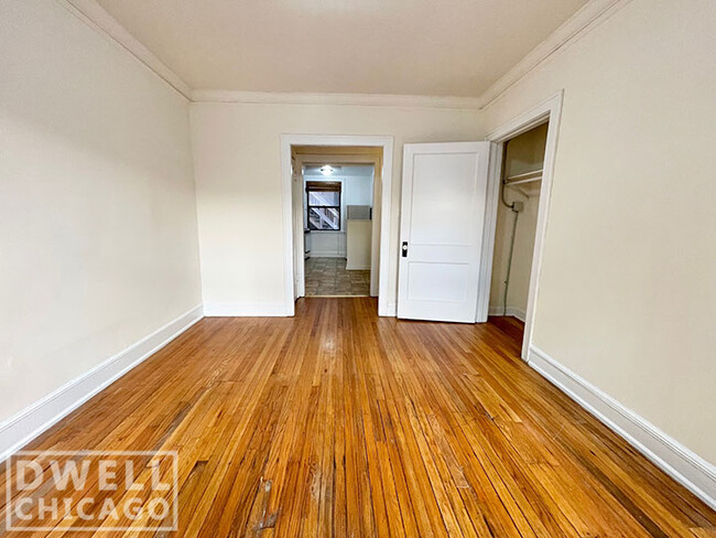 Photo - 2300 N Spaulding Ave Apartments