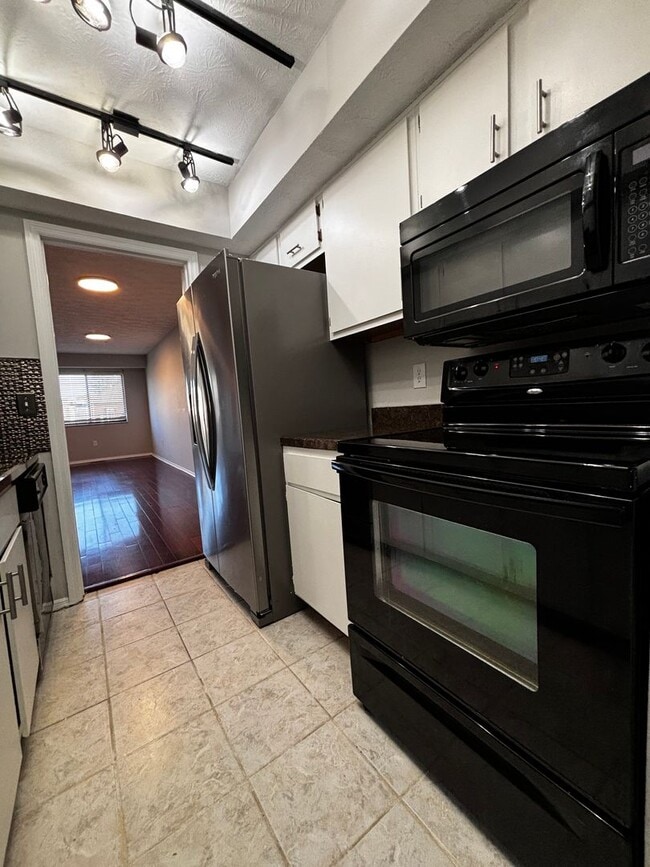 Photo - Cozy Butler Township Home with 2-Car Carpo...