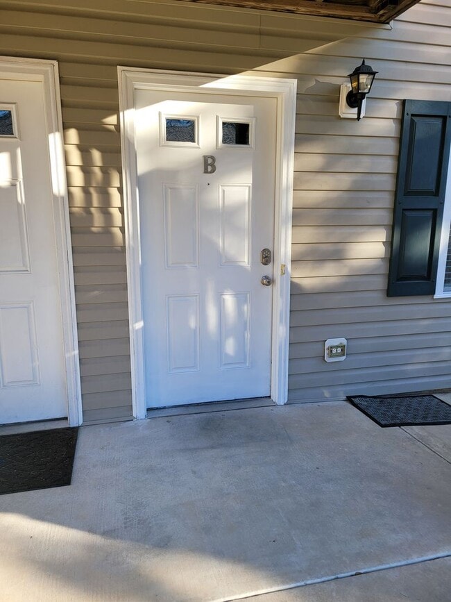 Building Photo - G5132-B Unit G5132-B