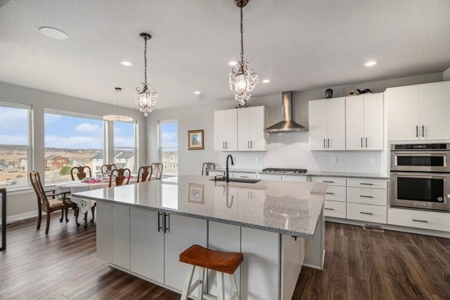 Photo - Castle rock 4 Bed 4 Bath luxury Home!!