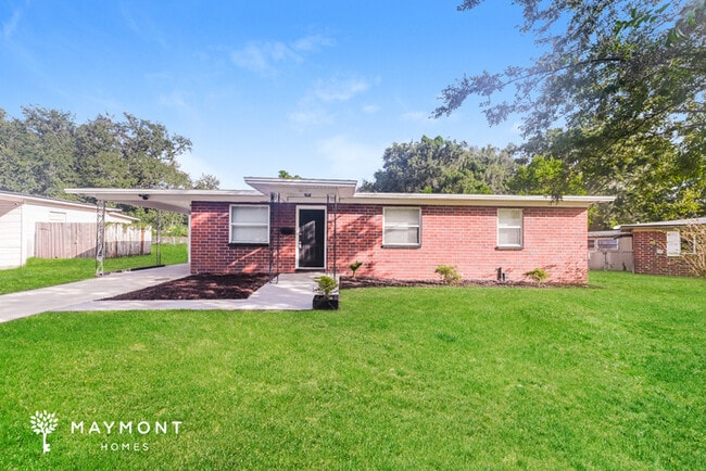 Building Photo - 6037 Green Hill Ln