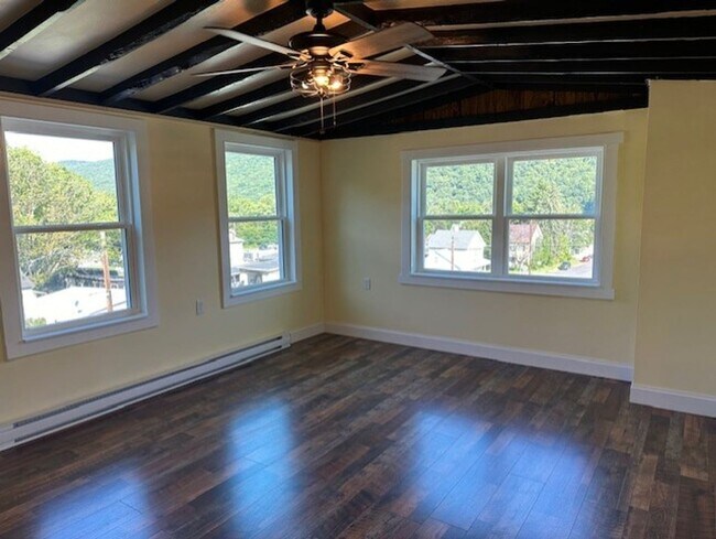 Photo - Line Mountains School District 2nd Floor 2... Unit 4