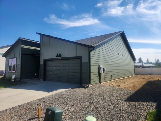 Building Photo - 8727 W Millsap Ln Rental