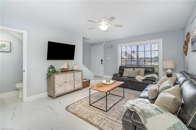 146 Clyburn Way W