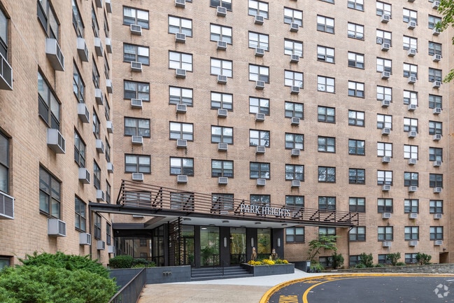 Exterior - Park Heights Apartments