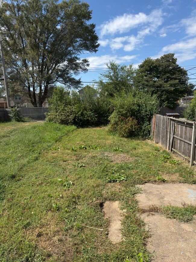 Photo - 7707 Vermont Ave