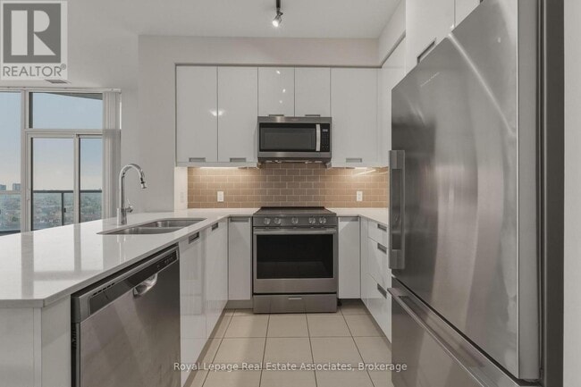 Photo - 65 Watergarden Dr Unit 1504