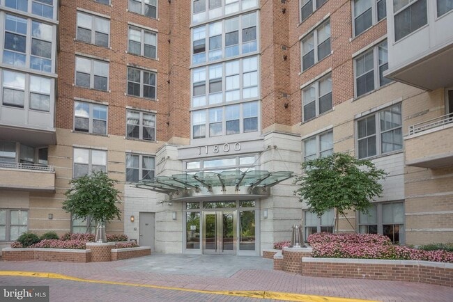 Building Photo - 11800 Sunset Hills Rd Unit 621 Rental
