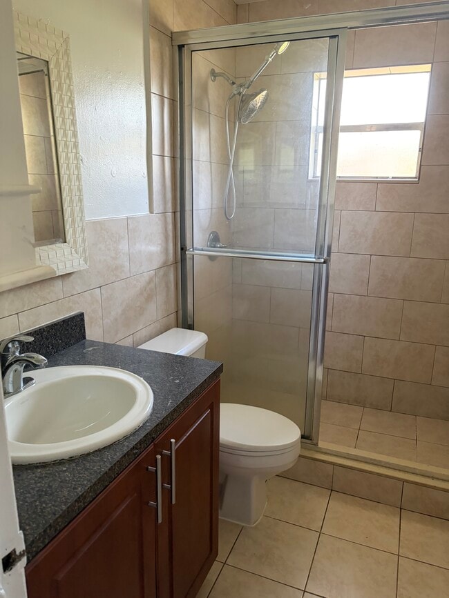 Photo - 1440 SW 41st Ave