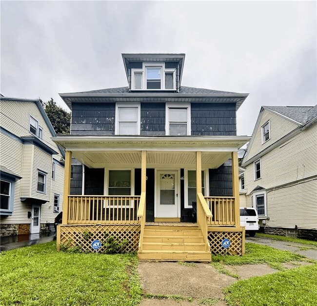 Building Photo - 46 Peck St