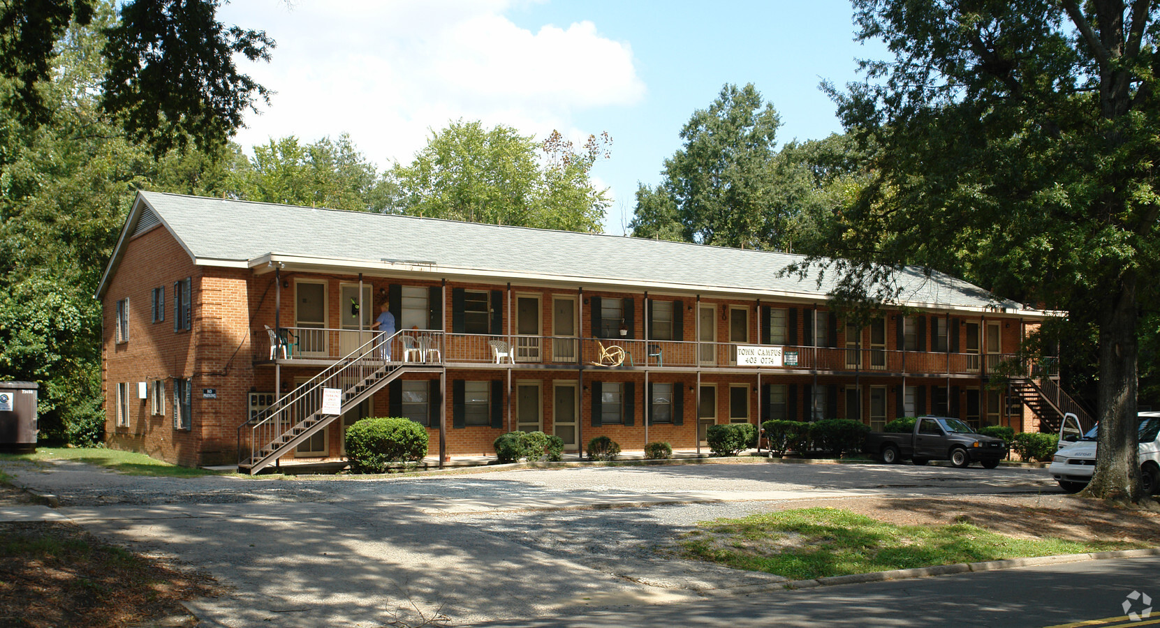 Town Campus - Town Campus Apartments