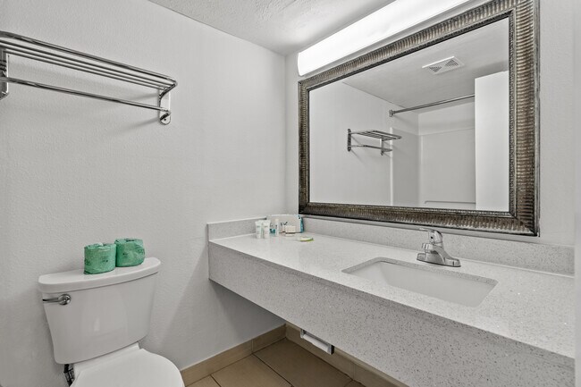 Photo - 5400 N Ocean Blvd Unit 202