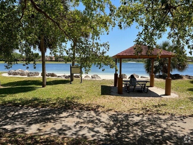 Building Photo - 9715 Hammocks Blvd Unit 203 Rental