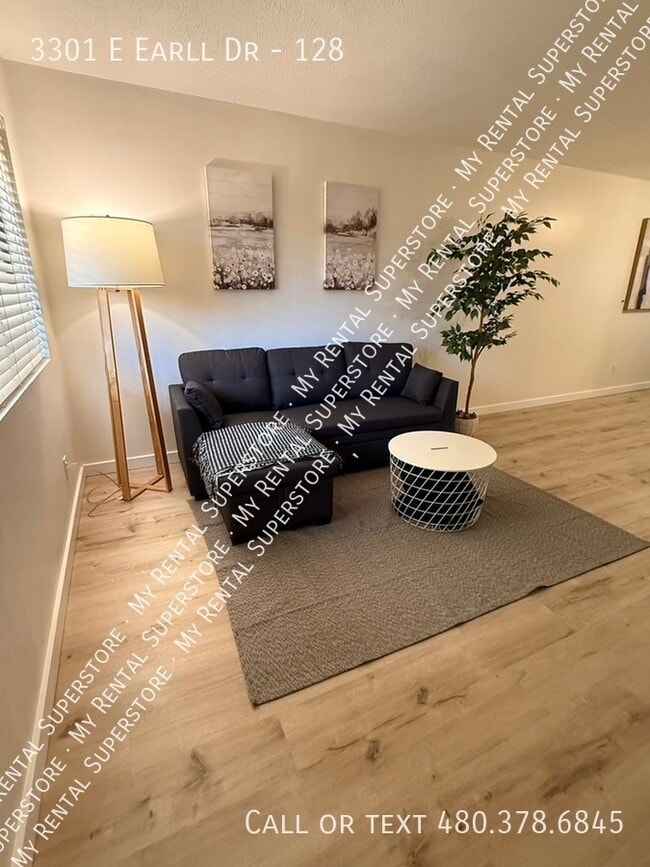 Photo - 3301 E Earll Dr