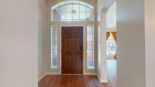 Photo - 4822 Silverlake Dr