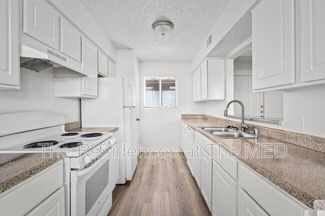 Photo - 2111 Holly Hall St Unit 1715