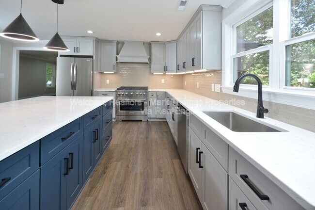 Photo - 1705 Mason Rd