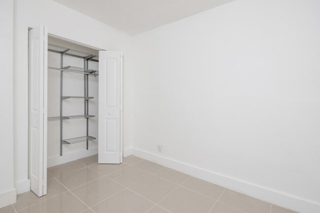 Photo - 1046 Foster Rd Unit # 1