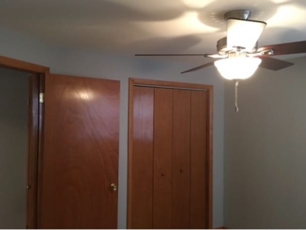 Spacious bedrooms - 8624 Fullerton Ave