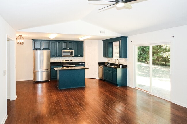 Photo - 6155 Dodson Rd