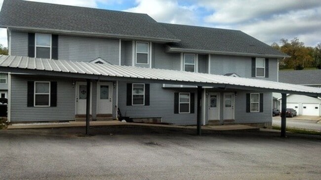 Building Photo - 20309 Skyview Dr Unit B