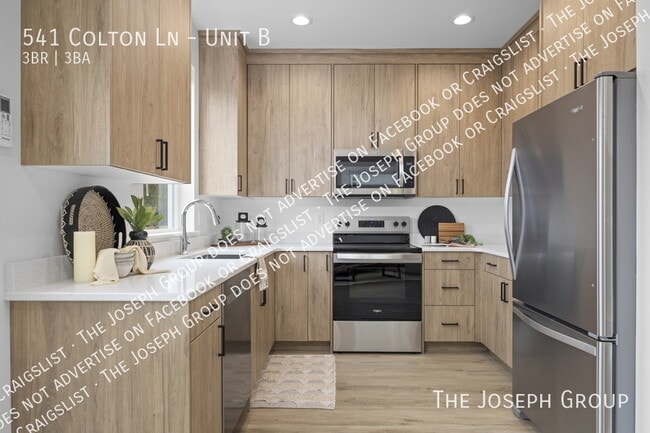 Photo - 541 Colton Ln