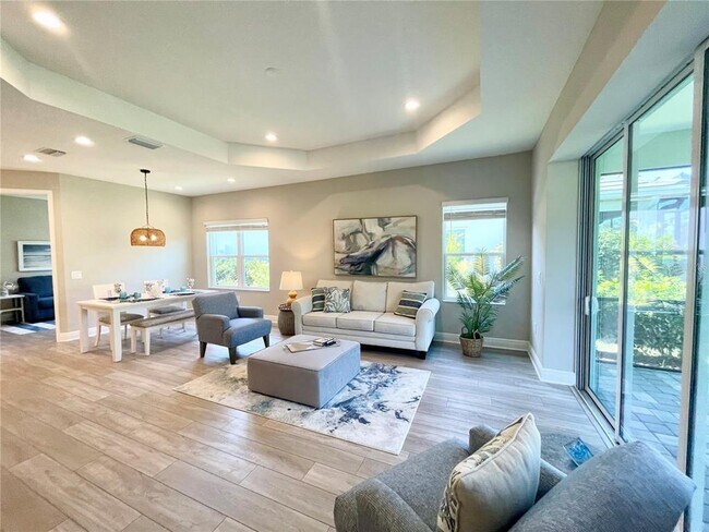 Photo - 12432 Palatka Dr