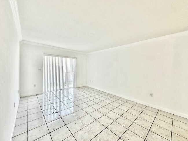 Photo - 4275 NW S Tamiami Canal Dr Unit 2 104