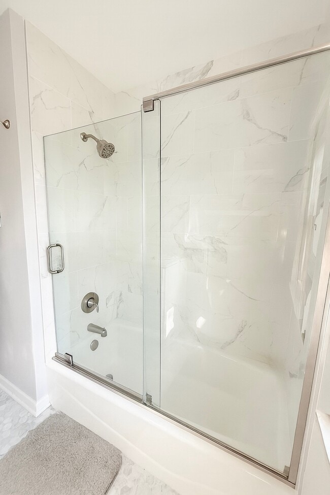 Photo - 1805 Beaconwood Ave