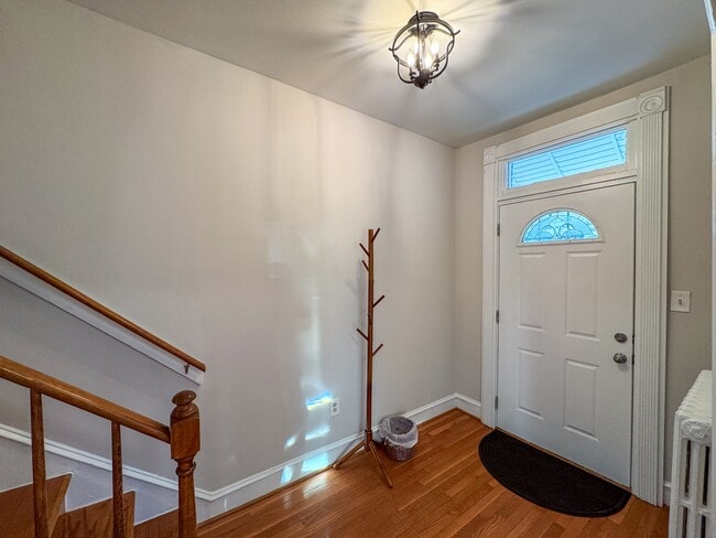 Photo - 1013 9th St NE