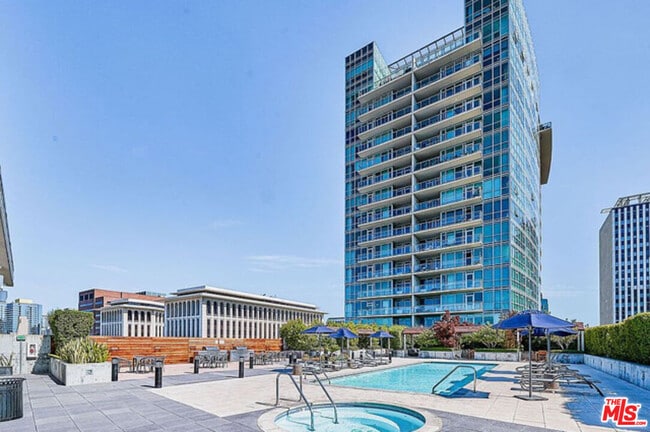 Building Photo - 3785 Wilshire Blvd Unit 1510 Rental