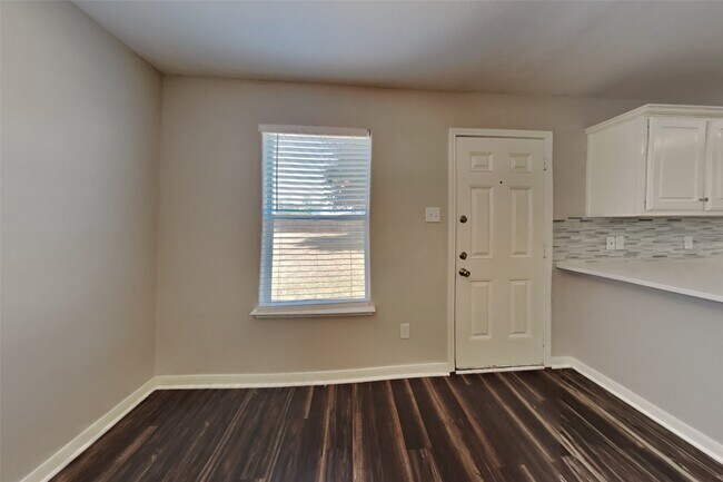 4294 Medina River Loop