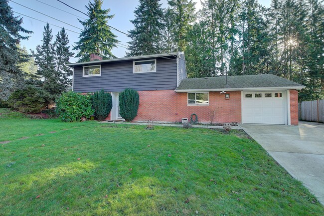 3bd/1.5ba Bellevue Home - 3bd/1.5ba Bellevue Home