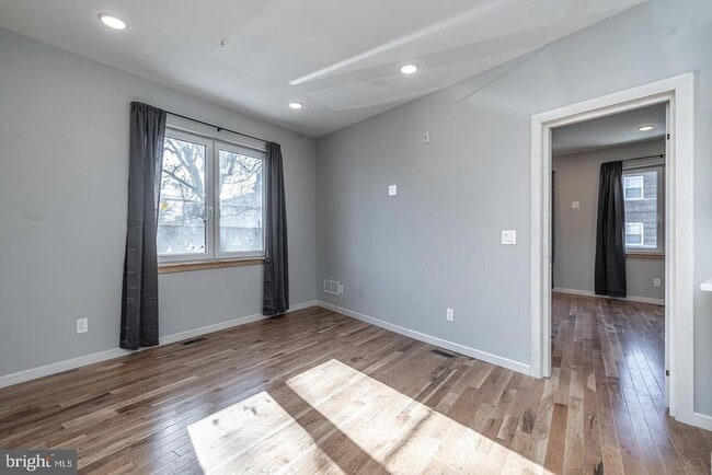 2045 N College Ave Unit A