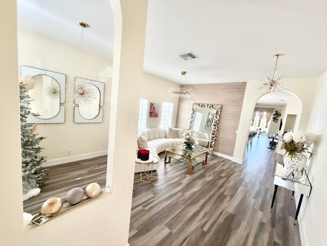 Photo - 159 Berenger Walk