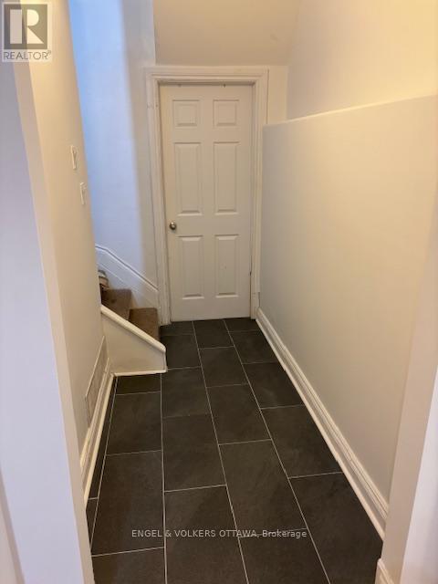 Photo - 306 Presland Rd