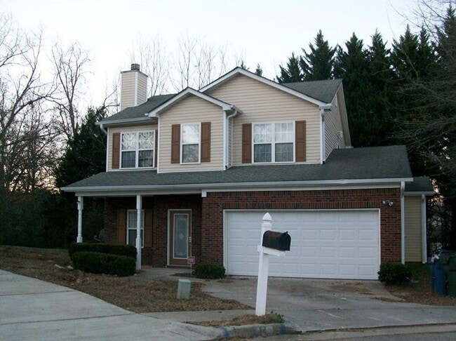 Building Photo - BEAUTIFULLY RENOVATED TOTAL ELECTRIC HOME ...