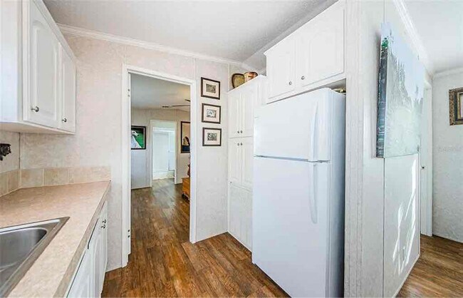 Photo - 9514 Chris St