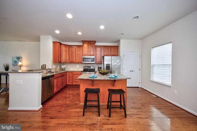 Photo - 2965 Galloway Pl