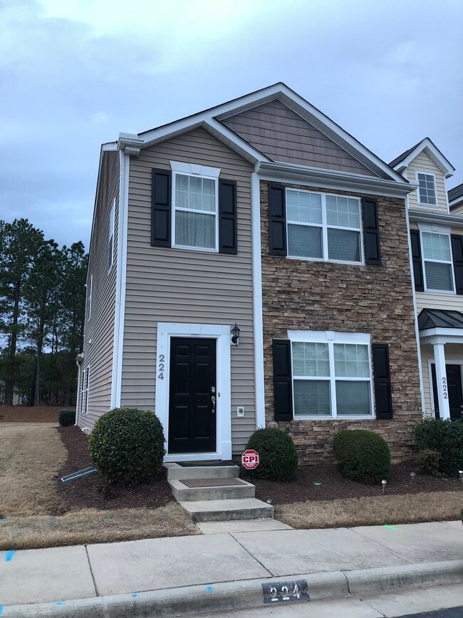 Front entrance - 224 Hampshire Downs Dr Townhome