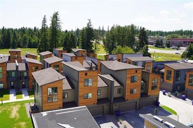 Building Photo - Unfurnished Whitefish Home