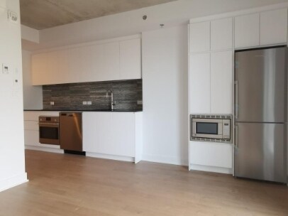 Photo - 2300 Rue Rue Tupper