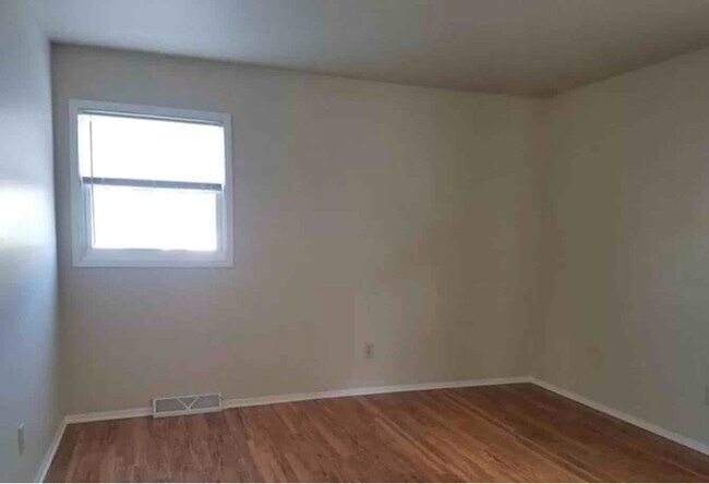 Photo - 1744 S 63rd St Unidad #1