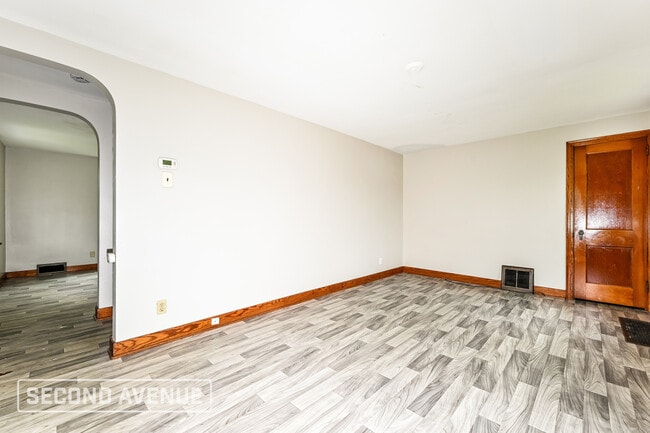 Photo - 1514 James St