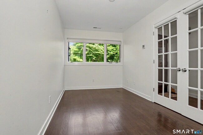 Photo - 1 Island Dr Unit 9