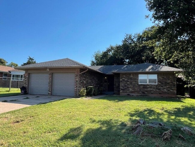 Building Photo - Military Discount available! Updated 3 bed... Rental