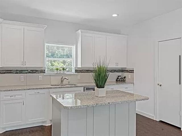 Photo - 4703 Columbia Ave